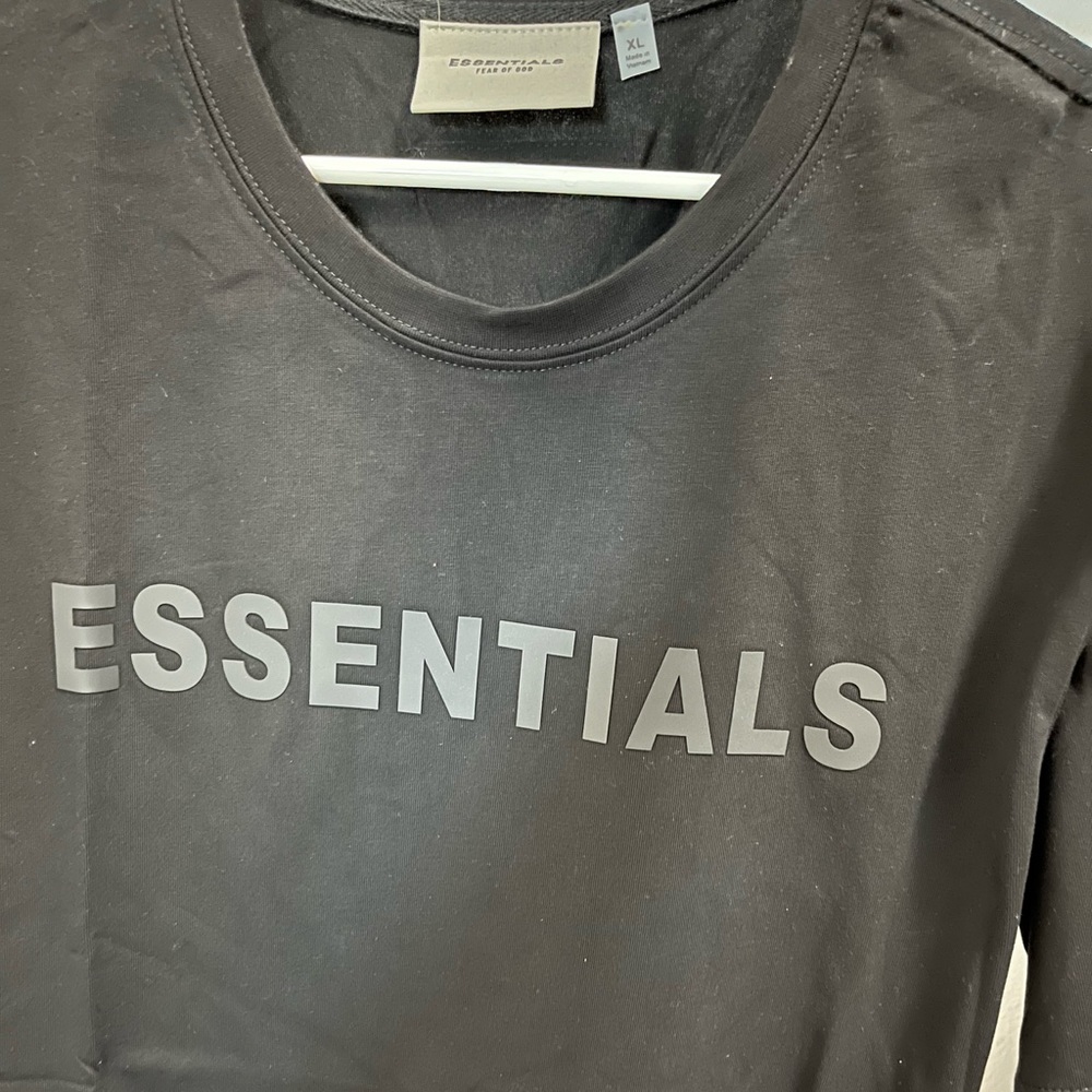 Fear of God t shirt size XL Brand new with tags!
